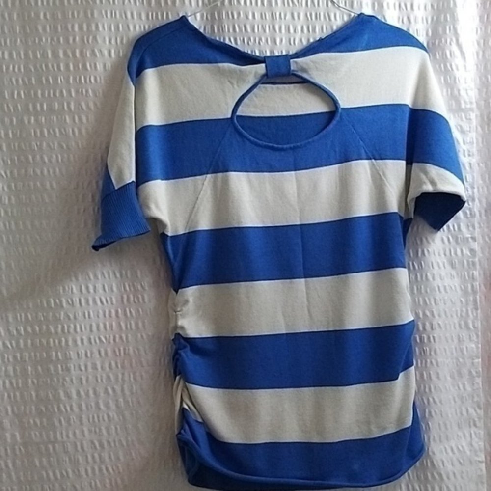 Super stretch striped blue blouse size M